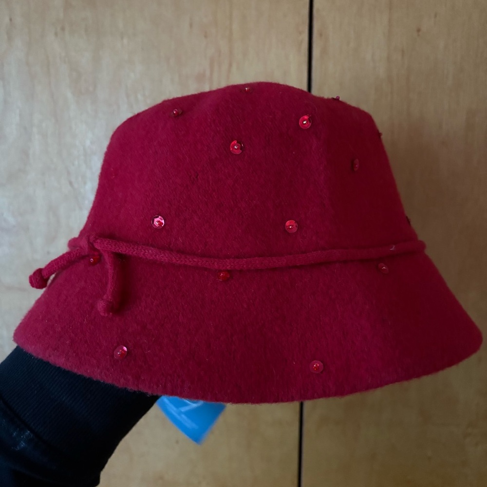 NWT! Vintage Nine West Wool Hat